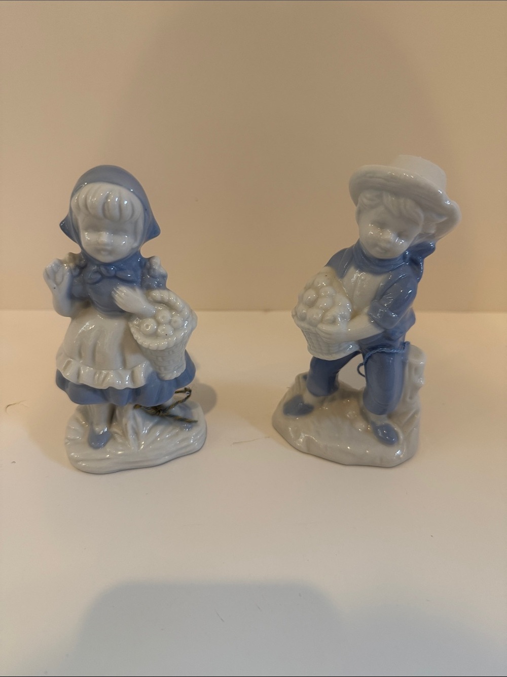 Vintage Blue & White Porcelain Boy & Girl Figurines w/ Baskets Lego Japan